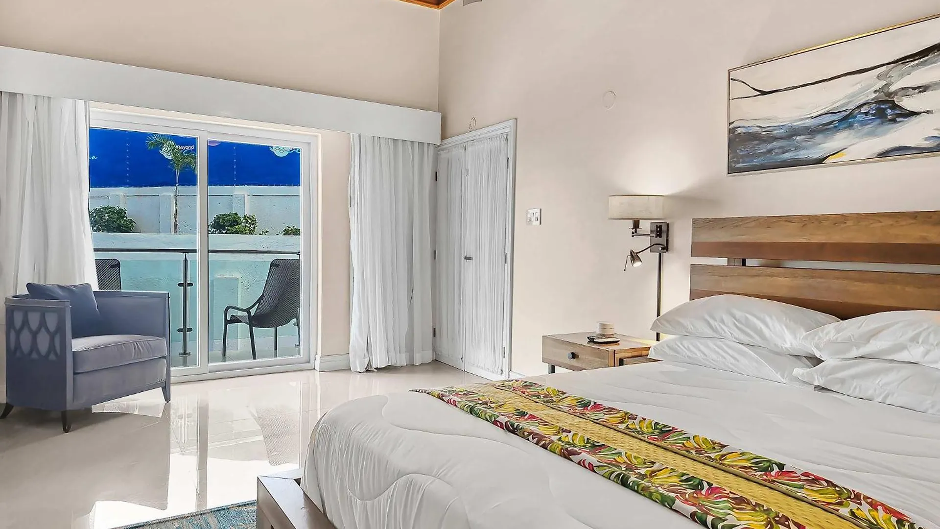 Hospitality Expert Bts 2 - Pool Beach & Chef Montego Bay Jamajka