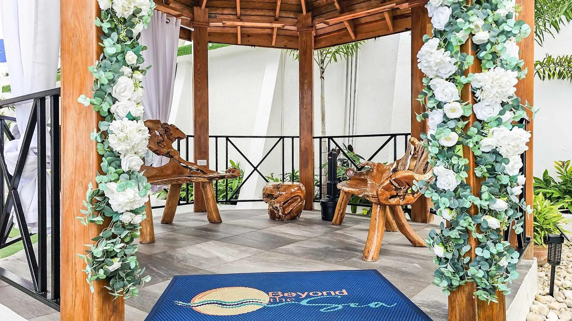 Hospitality Expert Bts 2 - Pool Beach & Chef Montego Bay Hébergement de vacances